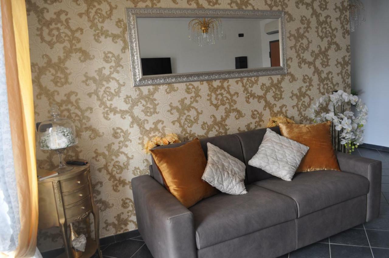 Giramondo Gold Airport Apartment *